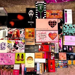 Makeup bundle 2 reserved